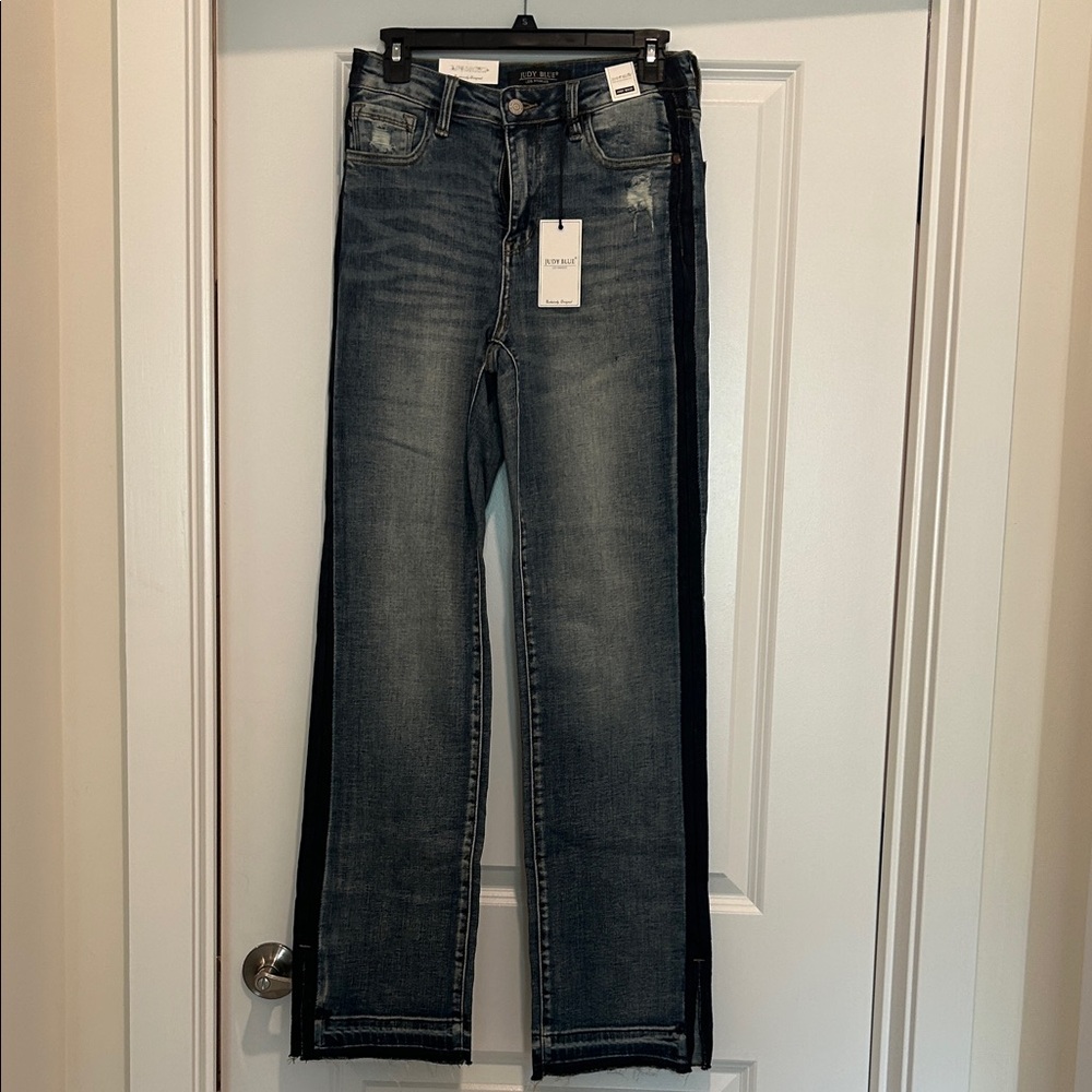 Judy Blue Medium Wash Flare Jeans